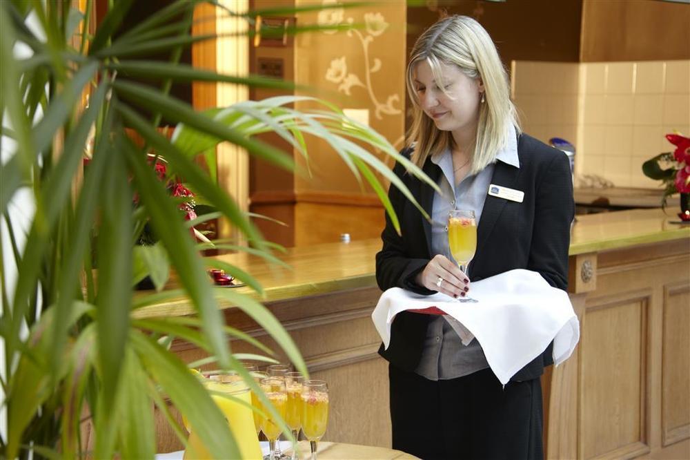 Best Western Cumberland Hotel Harrow kerület Étterem fotó