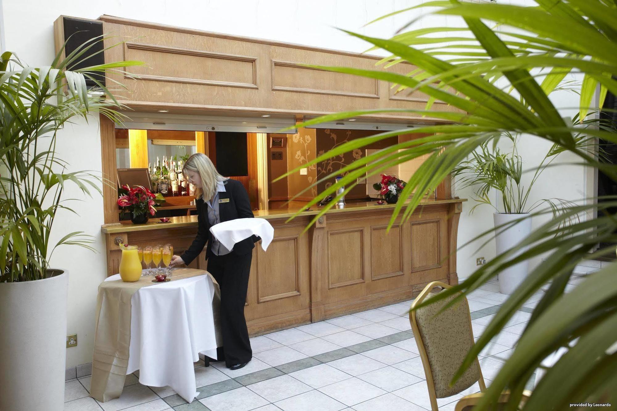 Best Western Cumberland Hotel Harrow kerület Étterem fotó